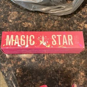 Jeffrey star magic star full coverage concealer